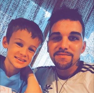 Meet your Posher, Christopher